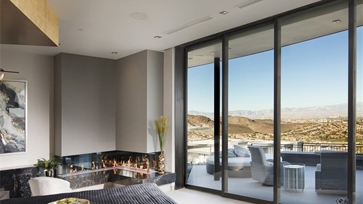 系统门窗品牌攻略：判断门窗玻璃的好坏很简单