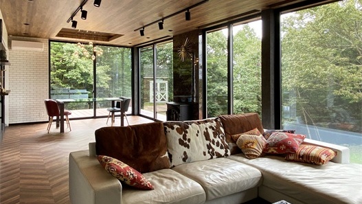 系统门窗加盟攻略：封阳台为何选择断桥铝门窗！