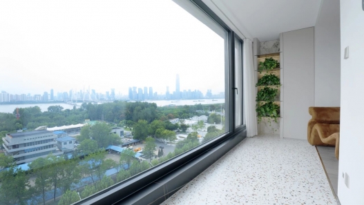 你的生活要“哇噻” | 这届年轻人，正在用「通透美学」重新定义家！